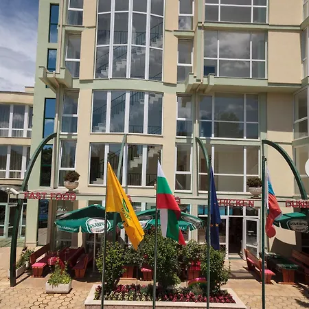 Sunny Day Club Отель