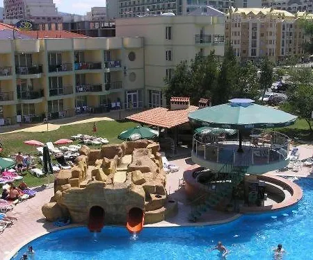 Sunny Day Club 호텔 3*