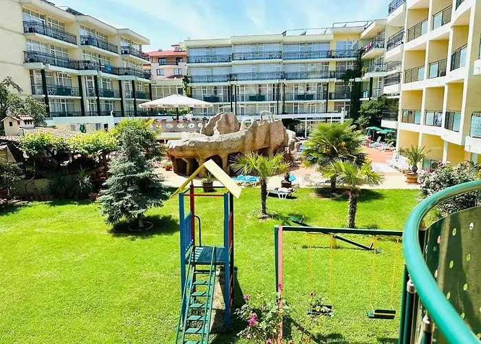 Sunny Day Club Hotel 3*