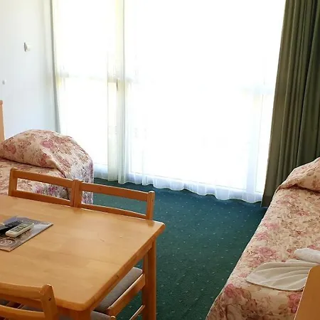 Отель Sunny Day Club