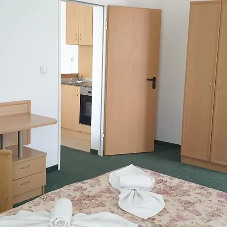 Sunny Day Club Солнечный берег