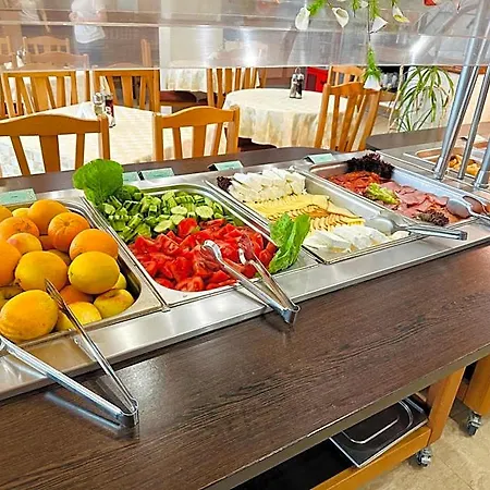 Sunny Day Club فندق 3*