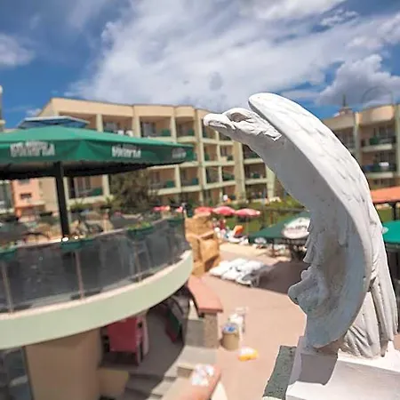 Sunny Day Club فندق