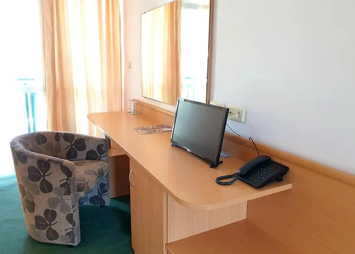 Sunny Day Club סאני ביץ'