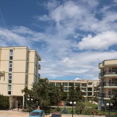 Sunny Day Club Hotel 3*