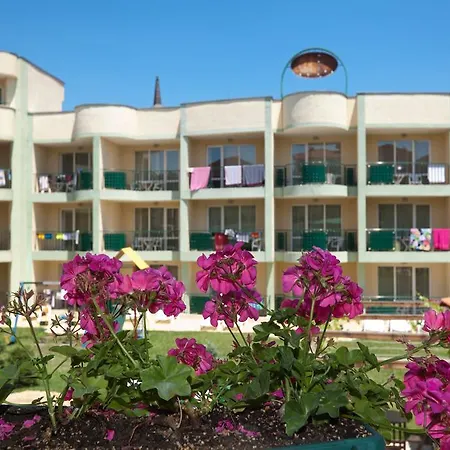 Sunny Day Club