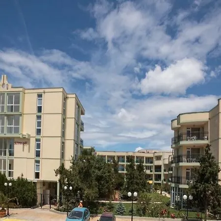 Sunny Day Club Hotel