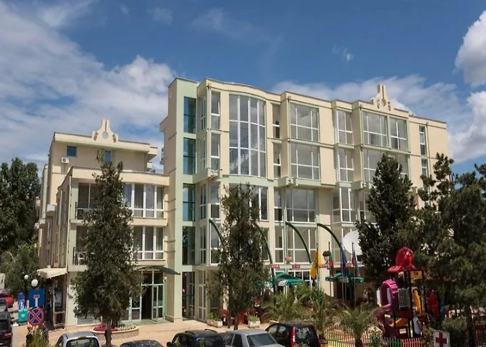 Sunny Day Club Szálloda 3*